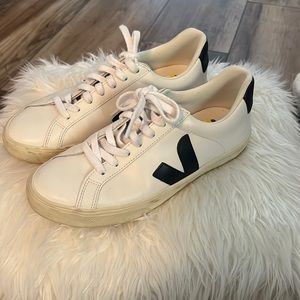 Veja tennis shoes